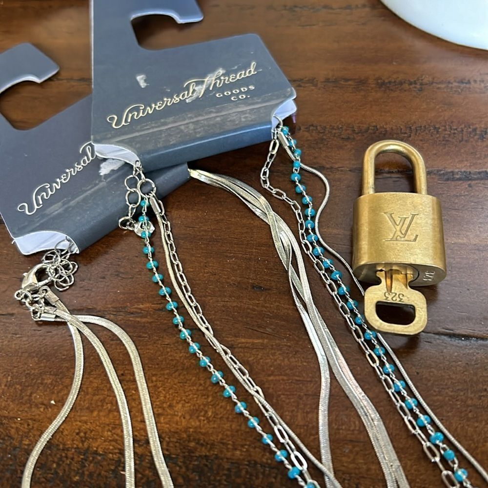 Louis Vuitton Key and lock #313 and 2 layered necklace’s NwT - Picture 10 of 12